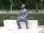 B&aacute;rsony Mih&aacute;ly eg&eacute;szalakos  bronz szobra