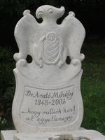 Arat&oacute; Mih&aacute;ly s&iacute;reml&eacute;ke