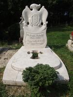 Arat&oacute; Mih&aacute;ly s&iacute;reml&eacute;ke